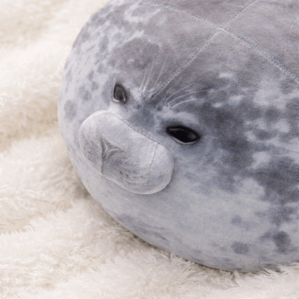 Chubby seal plushie – view 7